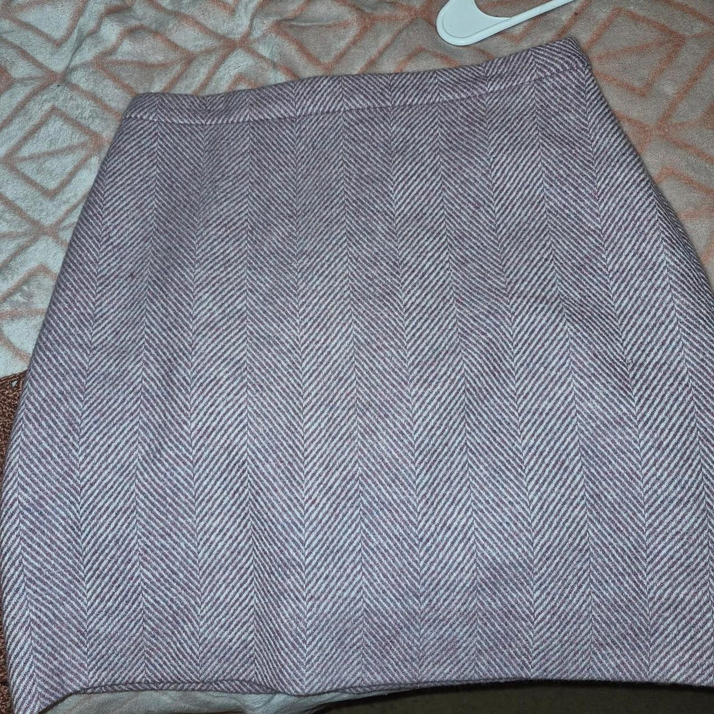 Knit pink herringbone mini skirt