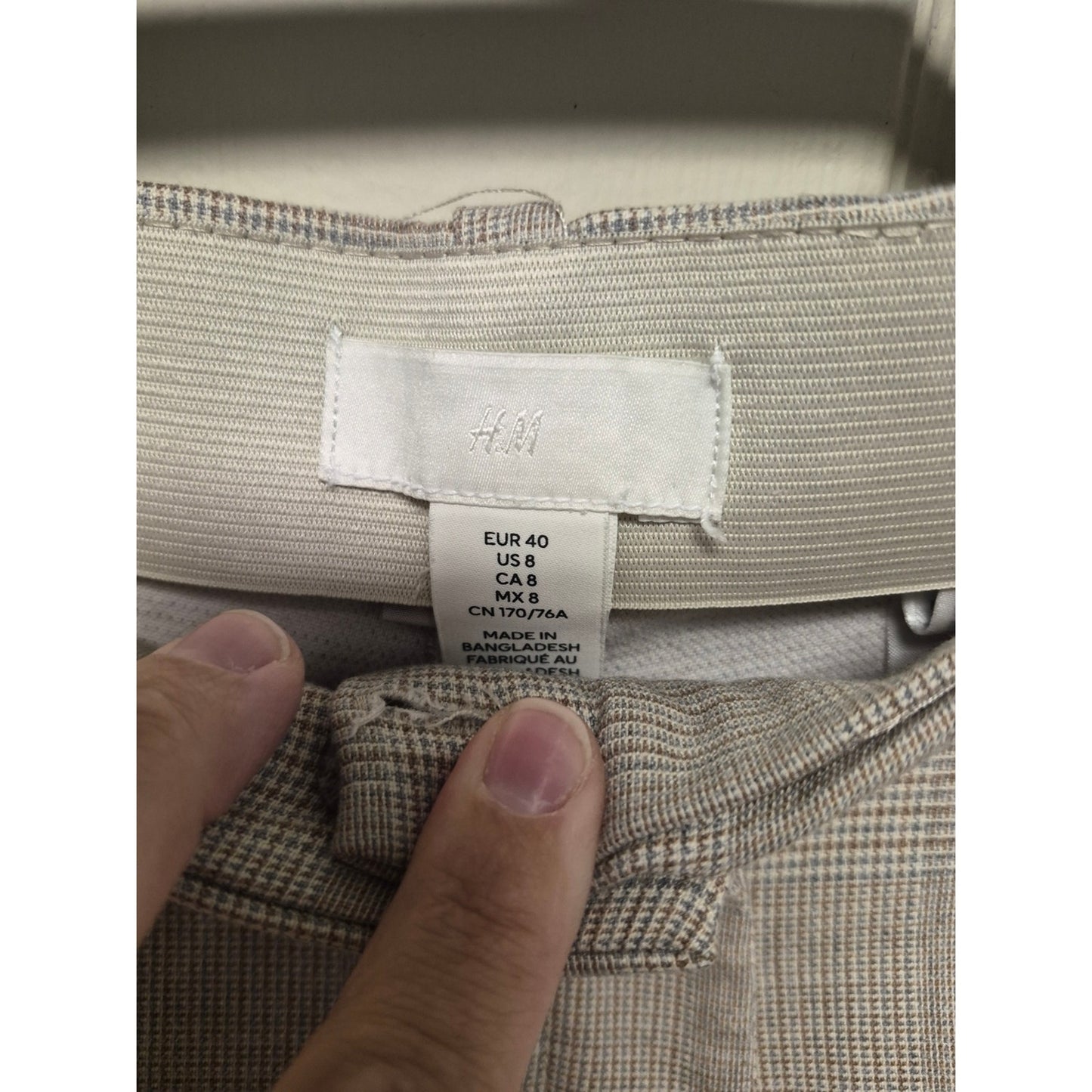 H&M Light Gray Plaid Cropped Dress Pants