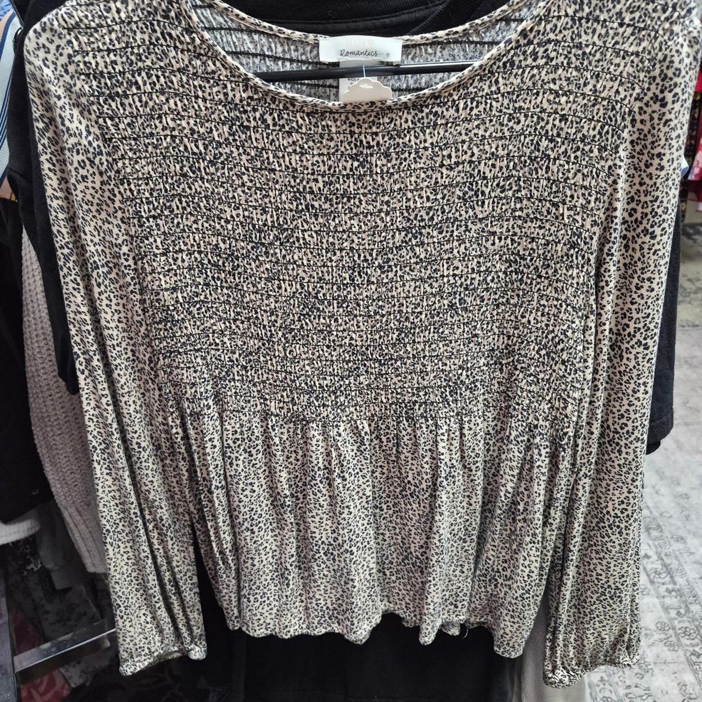 Leopard print blouse with ruffled