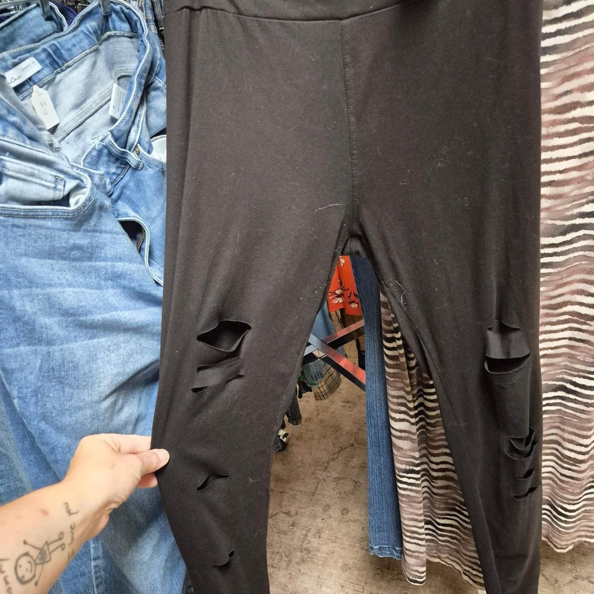 Black ripped leggings with distressed
