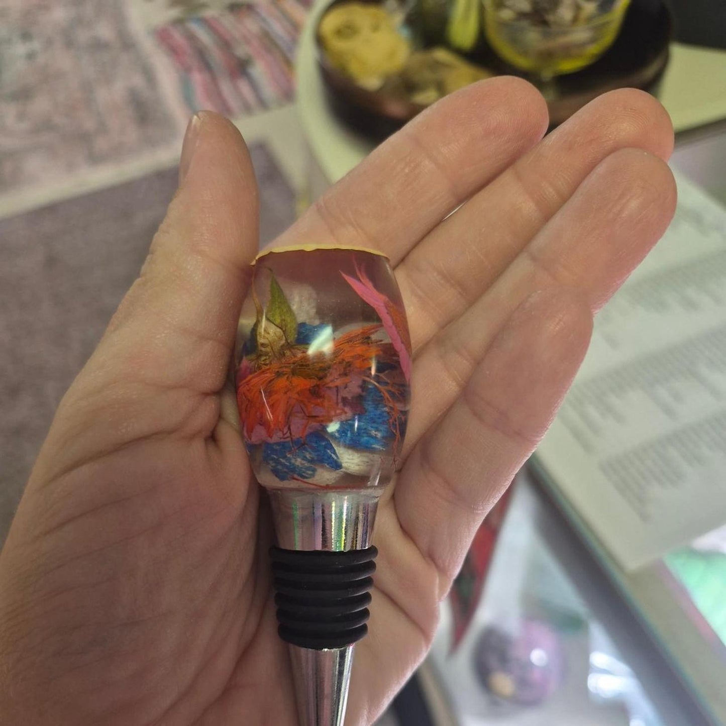 Handmade wine stopper with dried