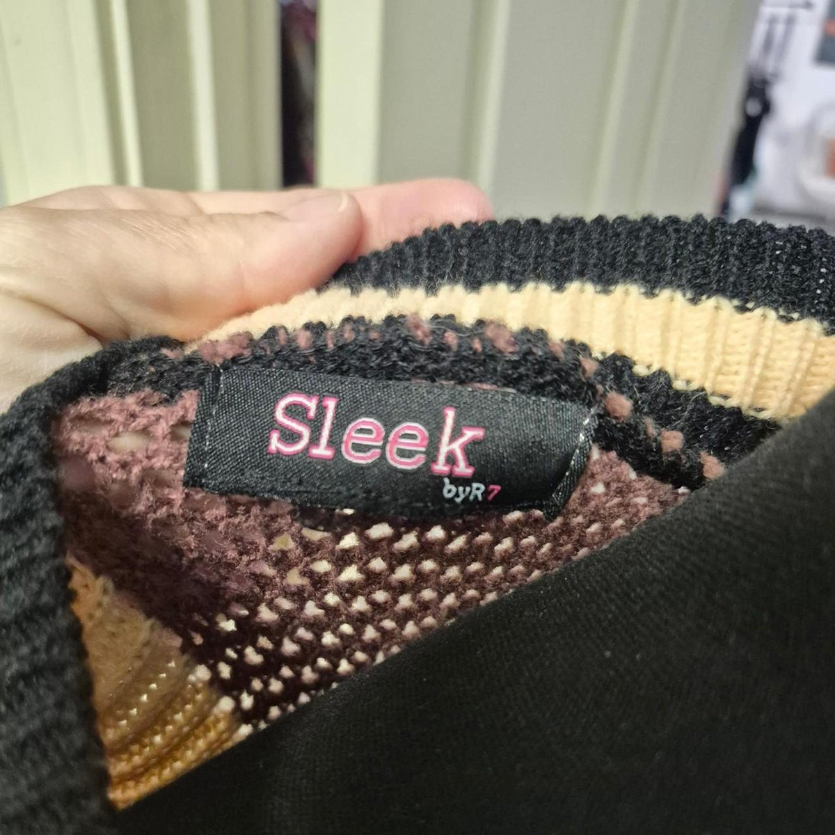 Sleek by r7 brown black