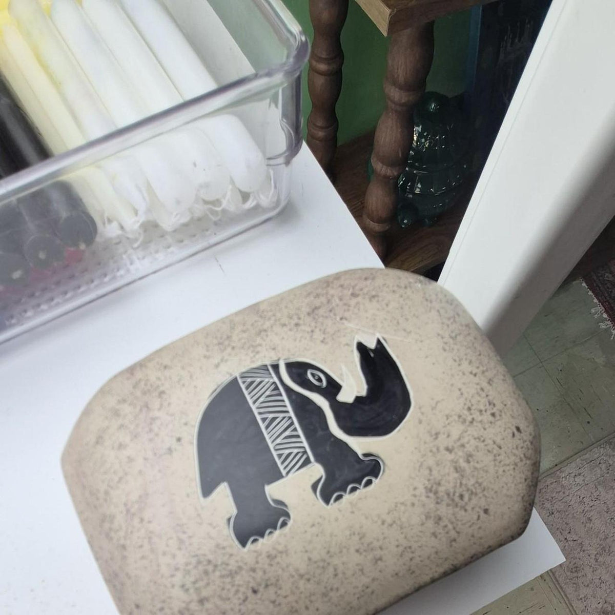 Kenya trinket box hand painted