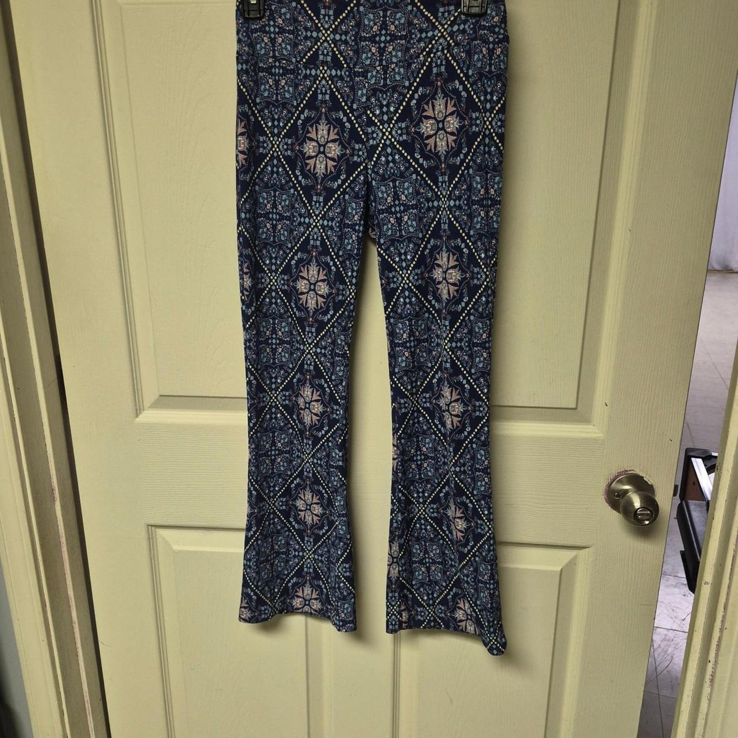 Pink rose blue floral print