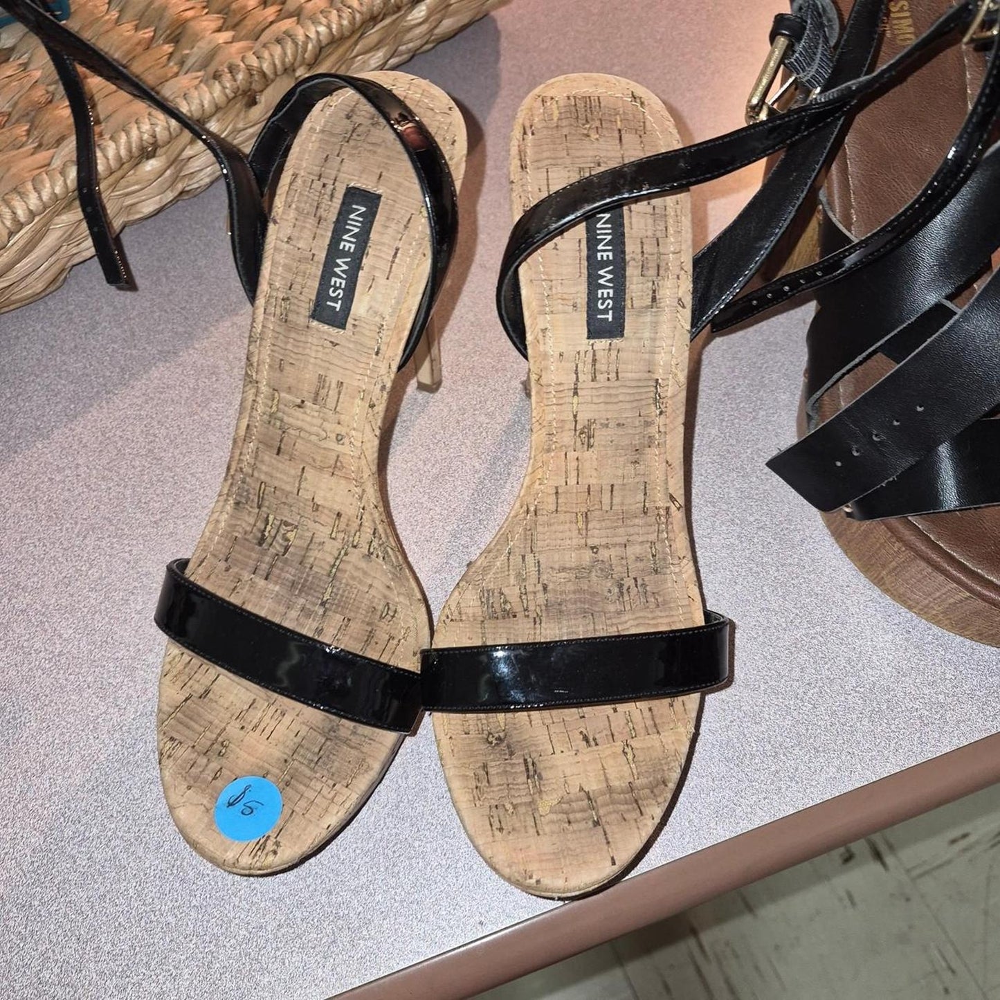 Nine west black sandals with