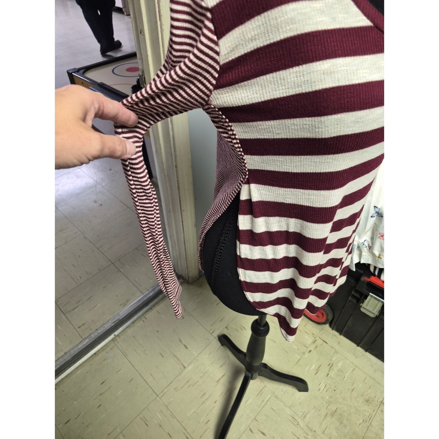 Rue21 Burgundy & Cream Striped V-Neck Long Sleeve Top