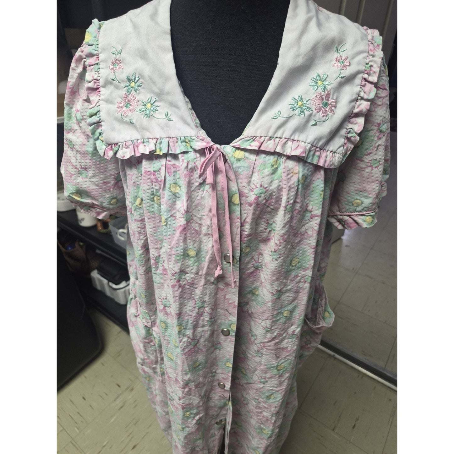 Bobbie Brooks Pink Floral Cotton Button Gown Short Sleeve V-Neck Ruffle S