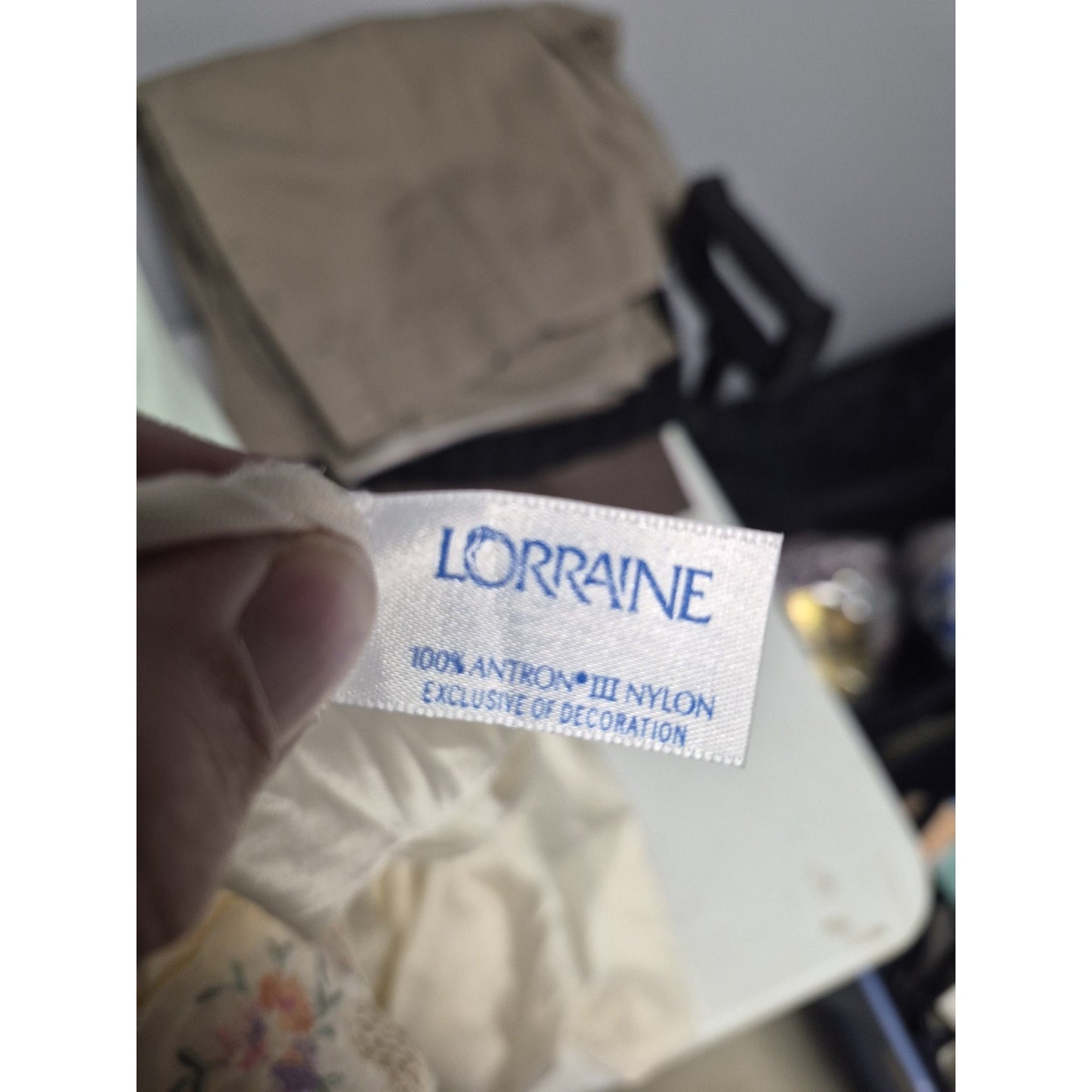 Lorraine Ivory Satin Nylon Lace Trim Long Sleeve Collared Button Gown Size L