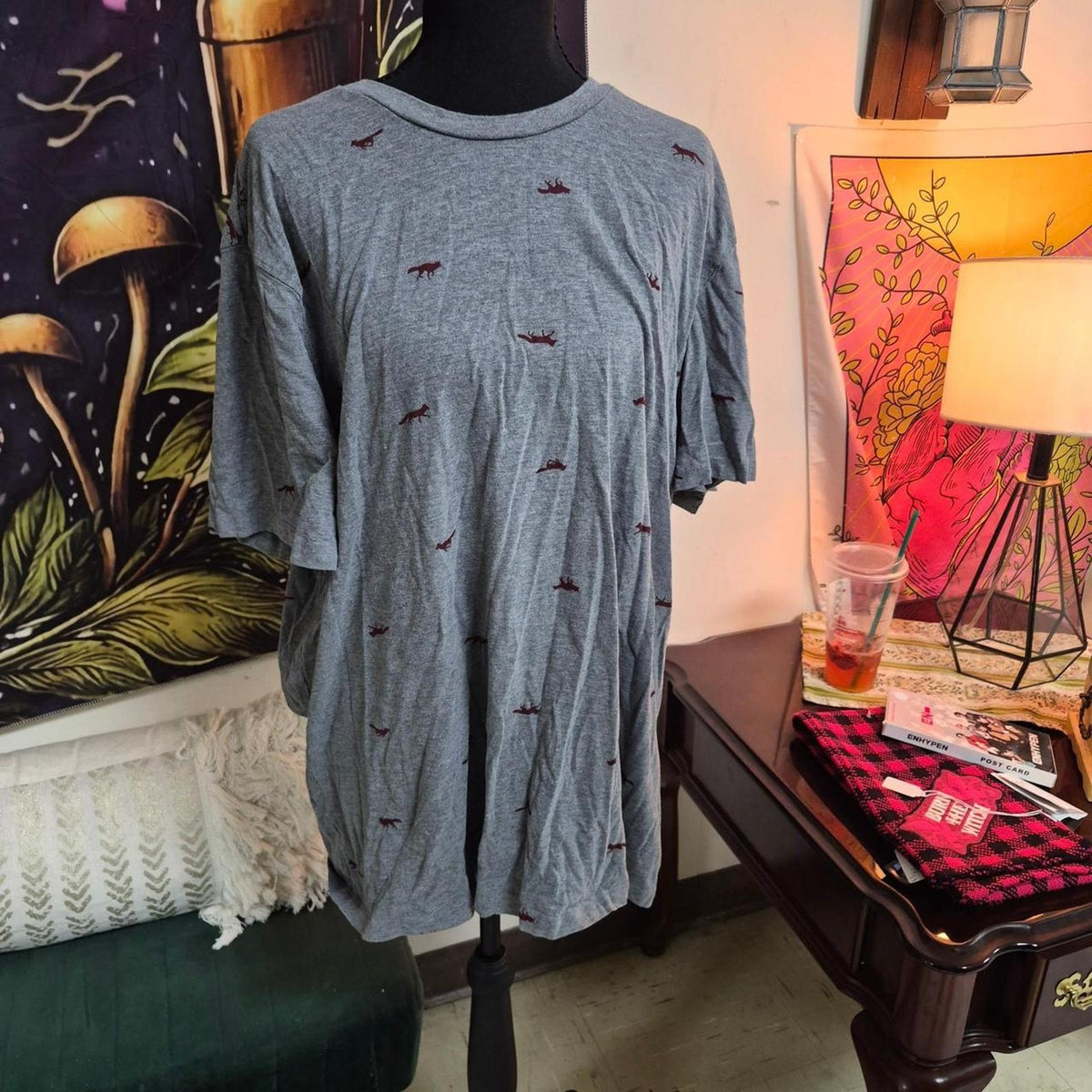 Gray t shirt with small brown
