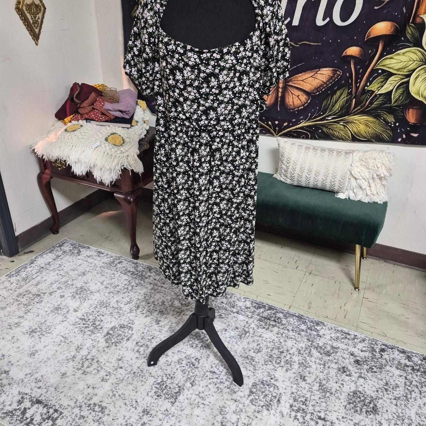 Nwt black pink floral