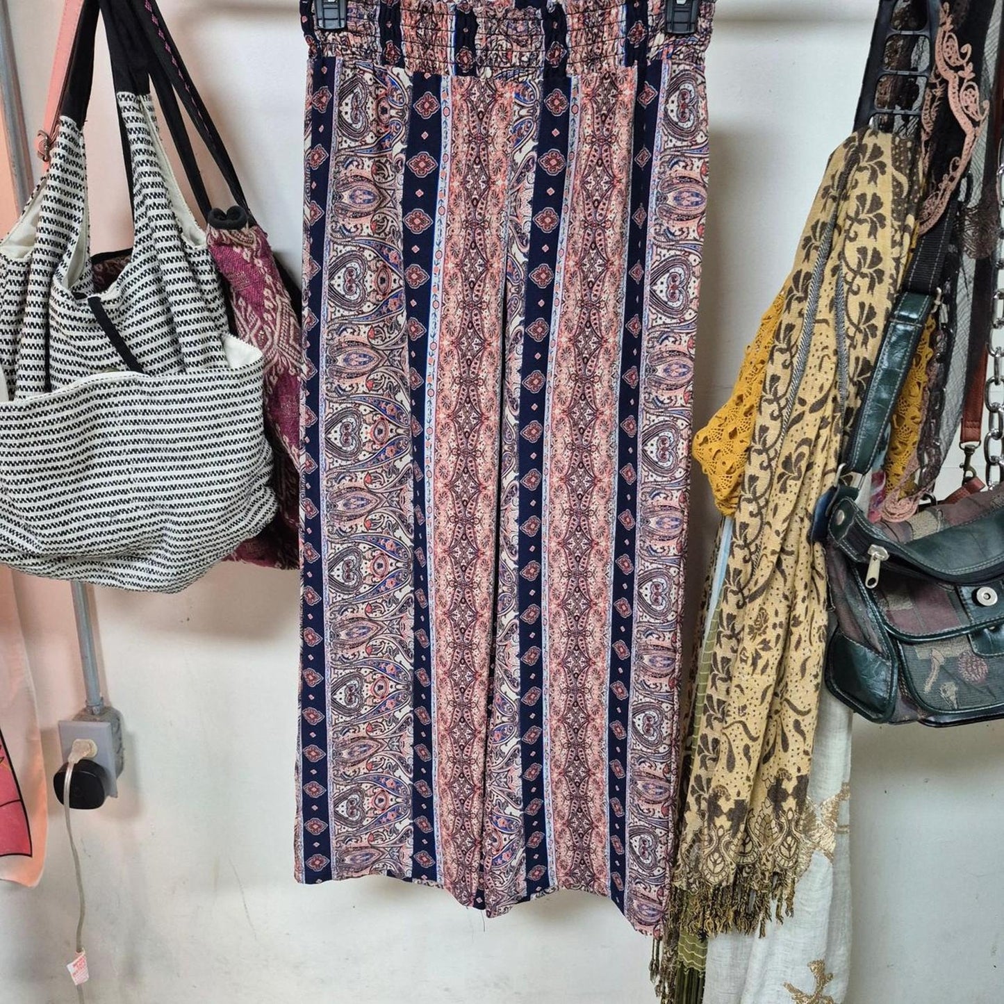 Sensational expression pink and navy