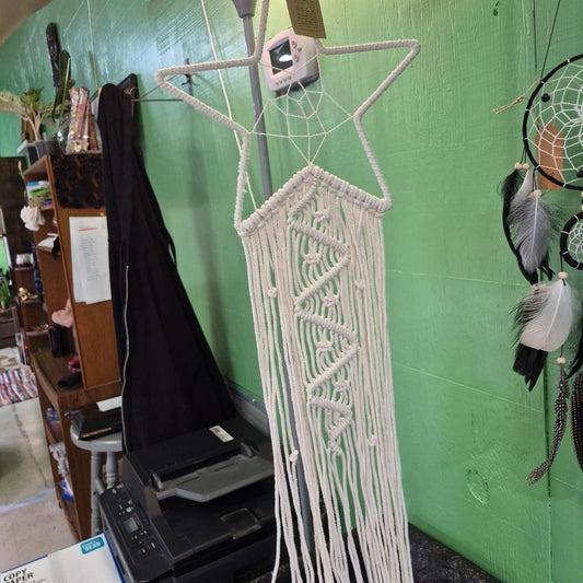 Macrame dreamcatcher