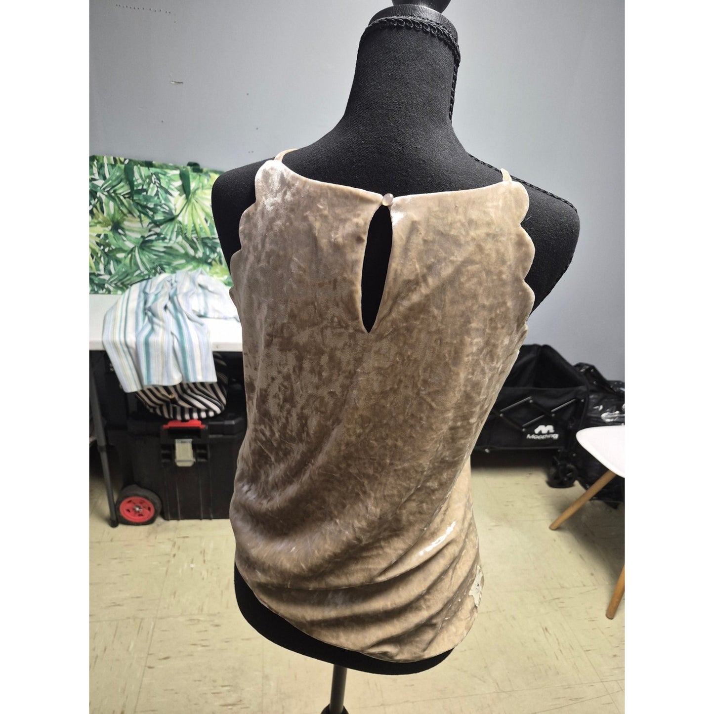 A. Byer Champagne Velvet Scallop-Edge Cami