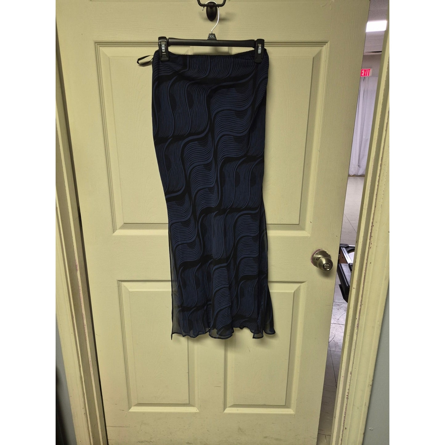 Express Navy and Black Wave-Print Maxi Skirt