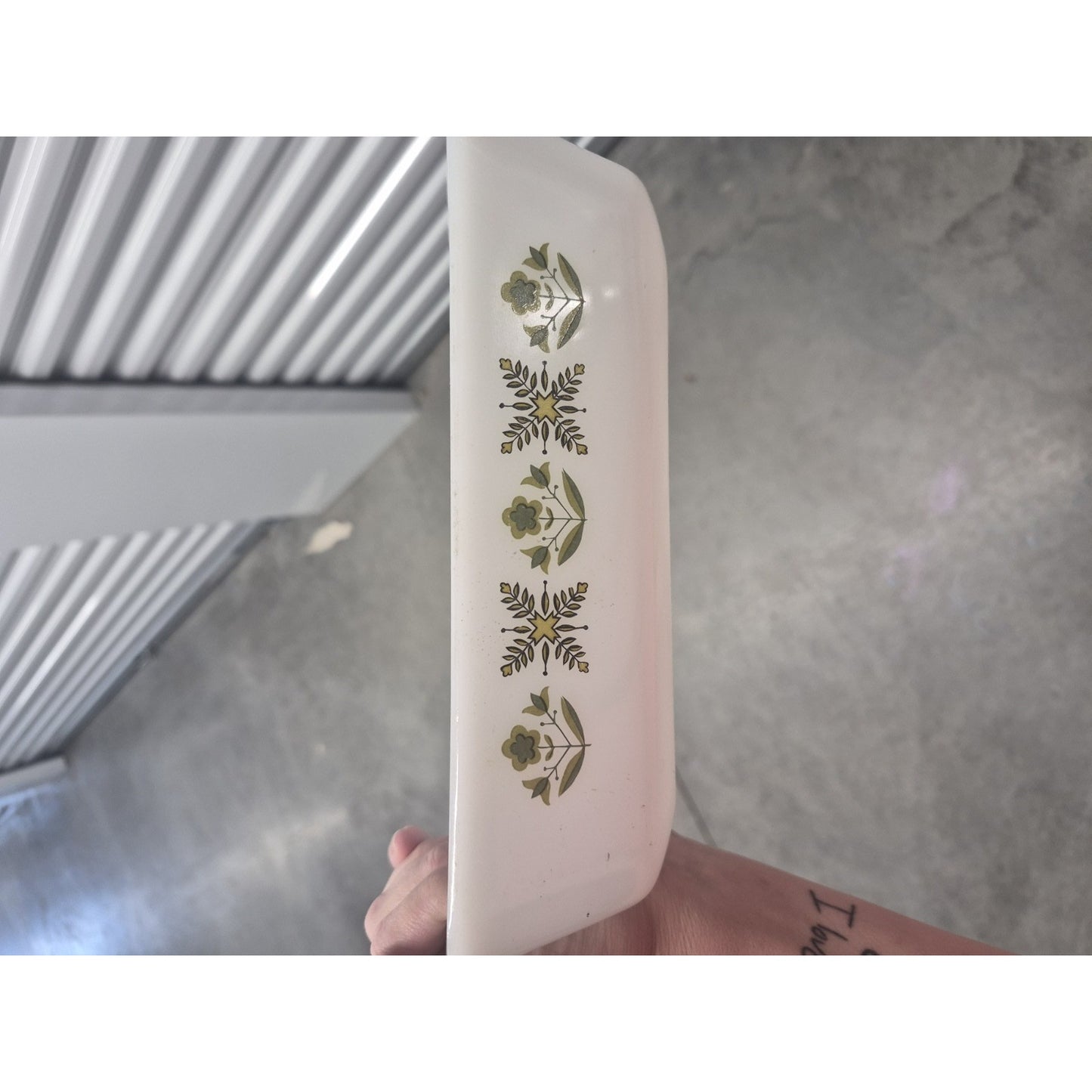 Fireking Cornflower Ceramic Loaf Pan 1 1/2 QT White/Green 9x5 P-315-B
