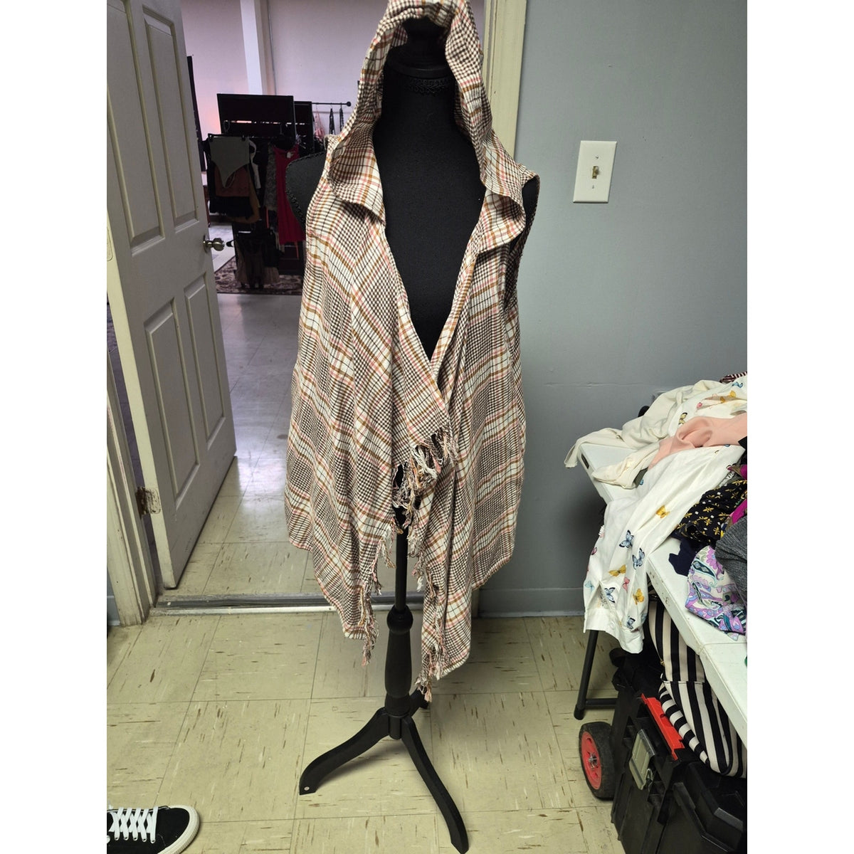 Plaid Hooded Sleeveless - Neutral Plaid