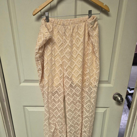 discreet cream tan lace