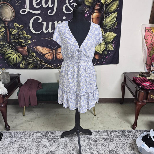 Blue white floral mini