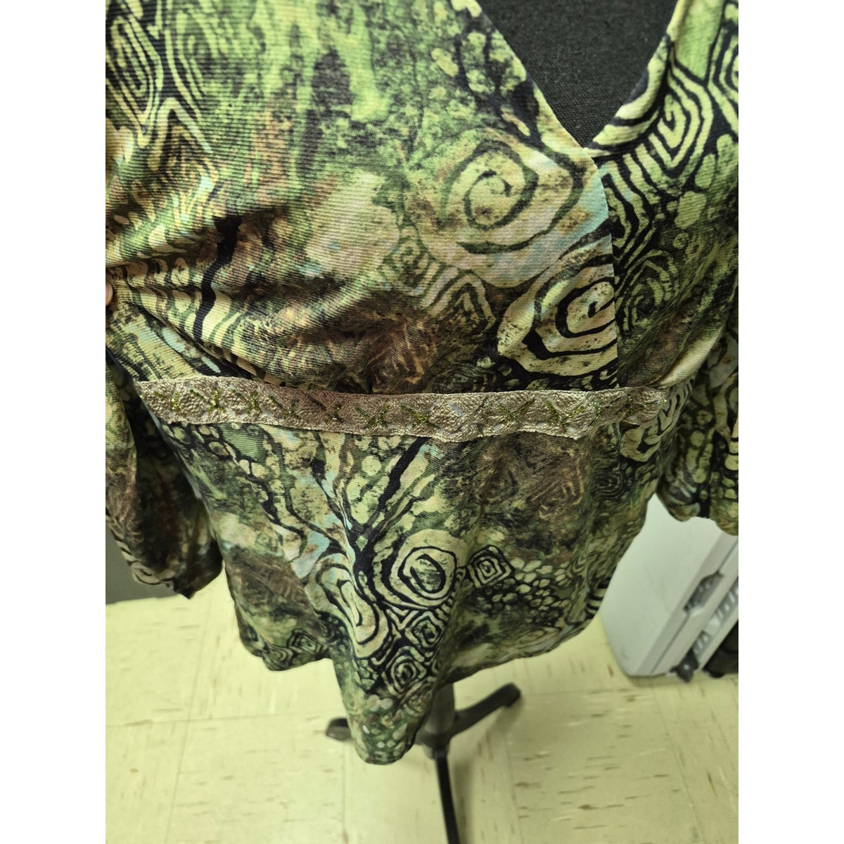 Style & Co. Olive Green Abstract V-Neck Blouse