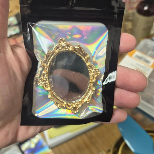 Pop socket gold ornate oval