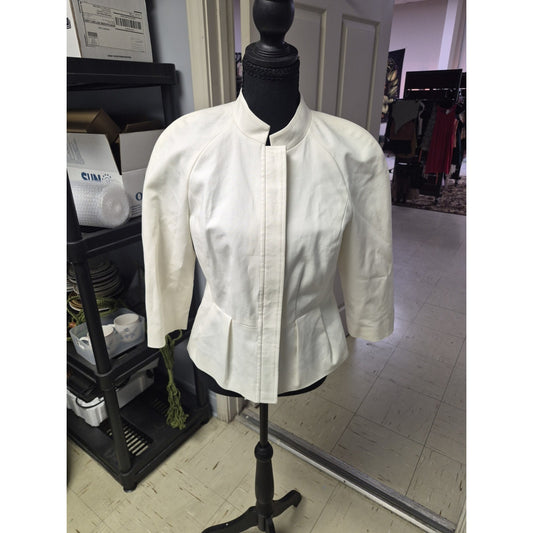 Liz Claiborne Ivory Short Jacket S 3/4 Sleeve Lined Hook & Eye Pleated