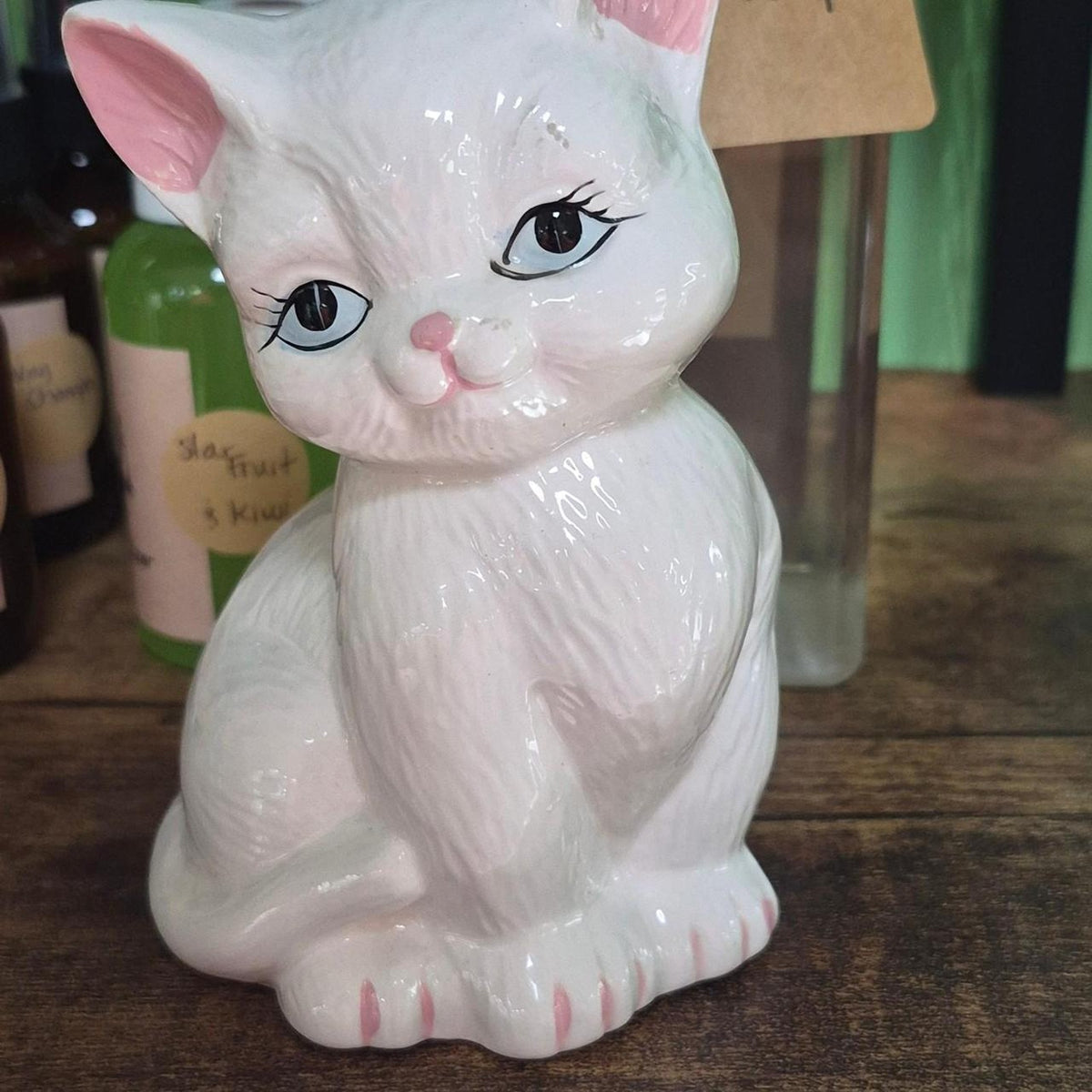 Cat statue