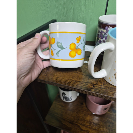 White Ceramic Coffee Mug 11 fl oz Yellow Floral Pattern Gray Green Leaves