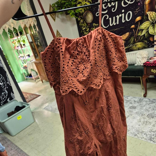 Brown romper with eyelet lace