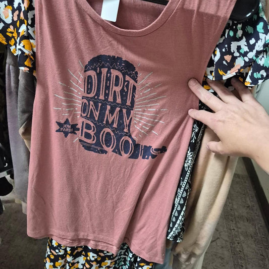 Pink tank top with graphic