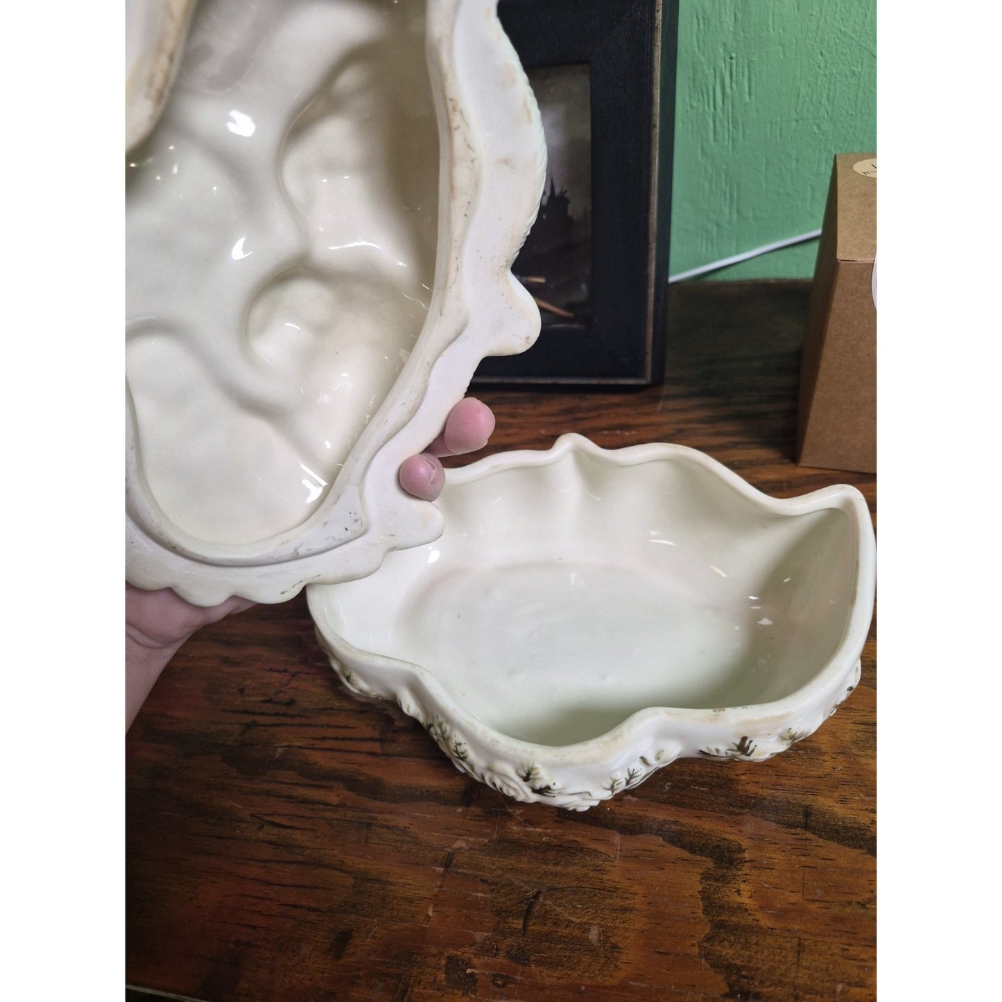 White Ceramic Cherub Angel Trinket Box with Lid, Two Baby Faces on Leaves