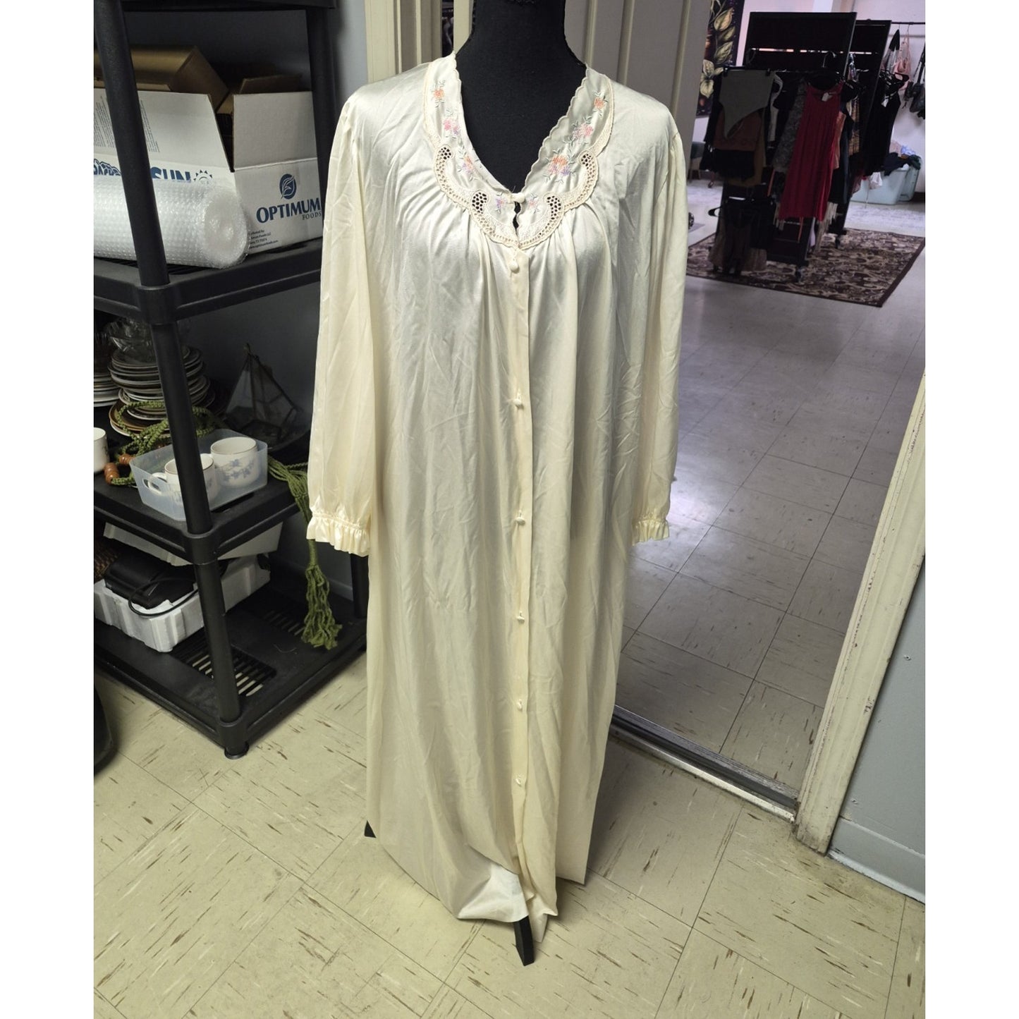 Lorraine Ivory Satin Nylon Lace Trim Long Sleeve Collared Button Gown Size L