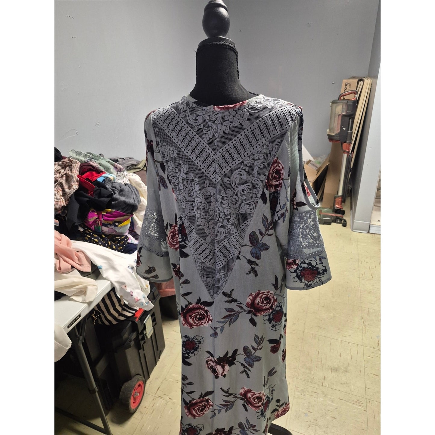 Floral Open-Front Tunic Cardigan in Light Blue with Rose Print