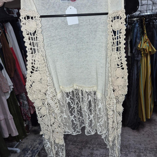 Cream crochet cardigan with lace