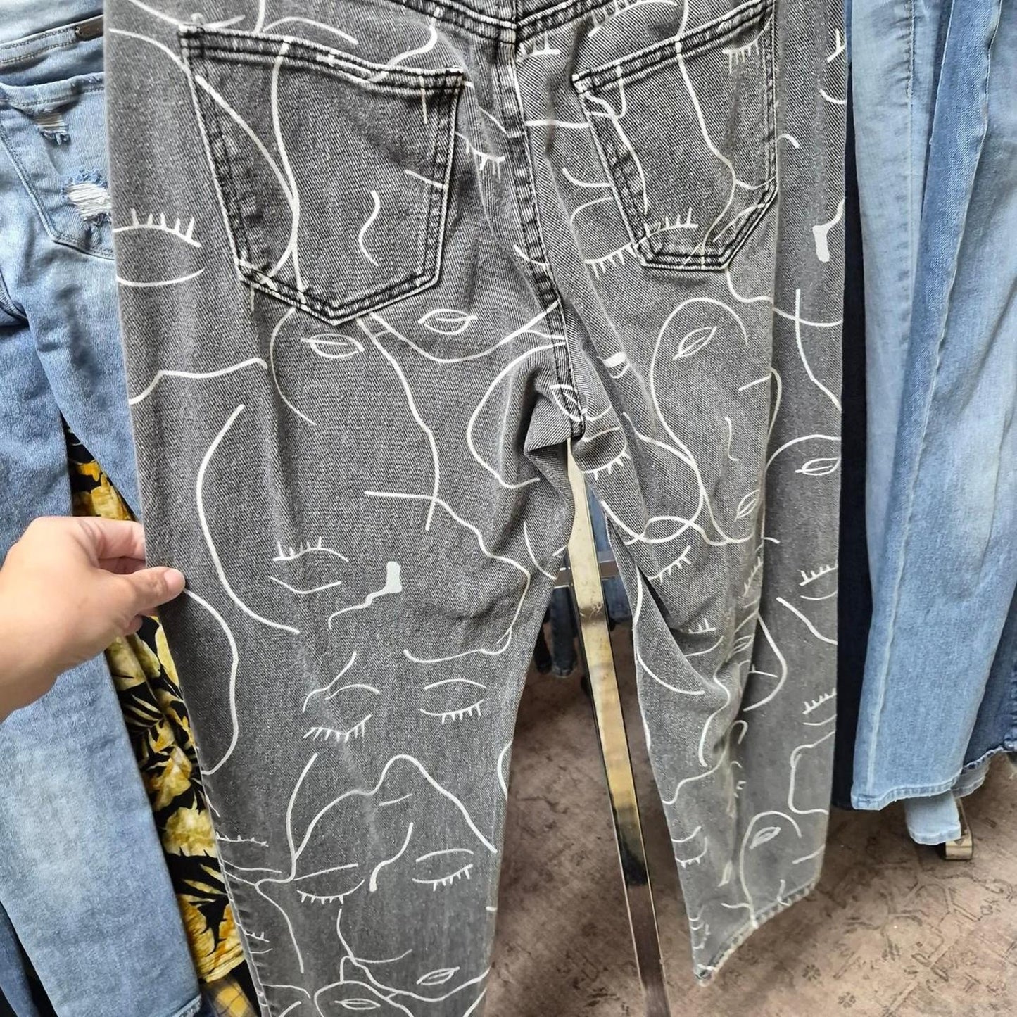 Gray jeans with white line