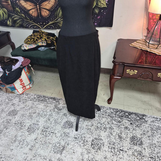Black maxi skirt with zipper