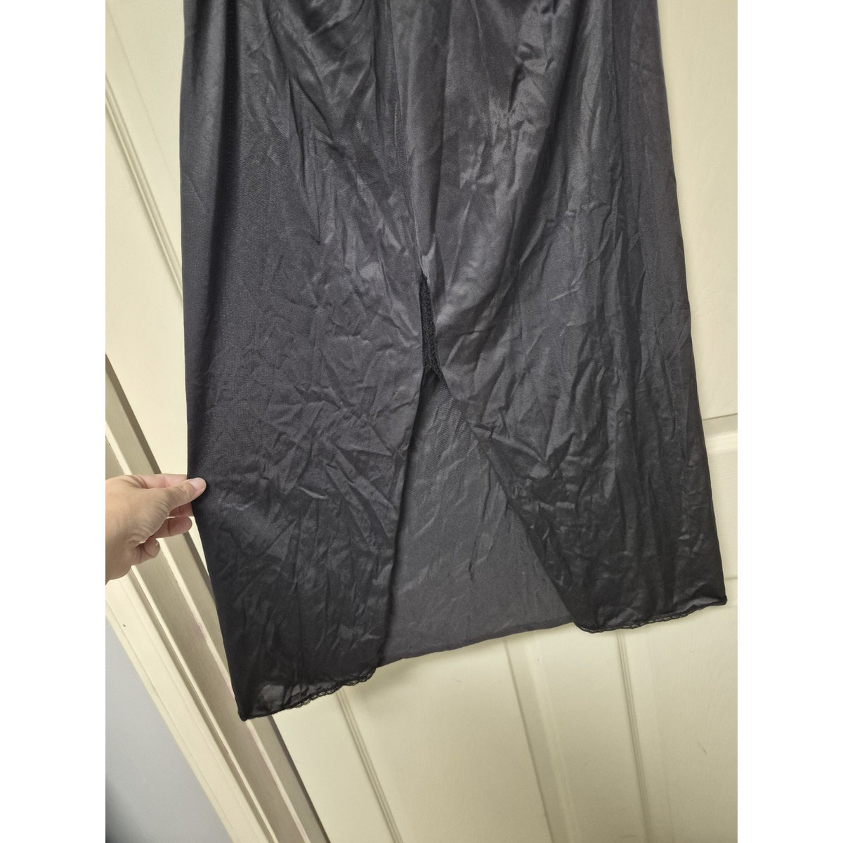 Vassarette Women's Black Nylon Half Slip, Size M Regular Solid